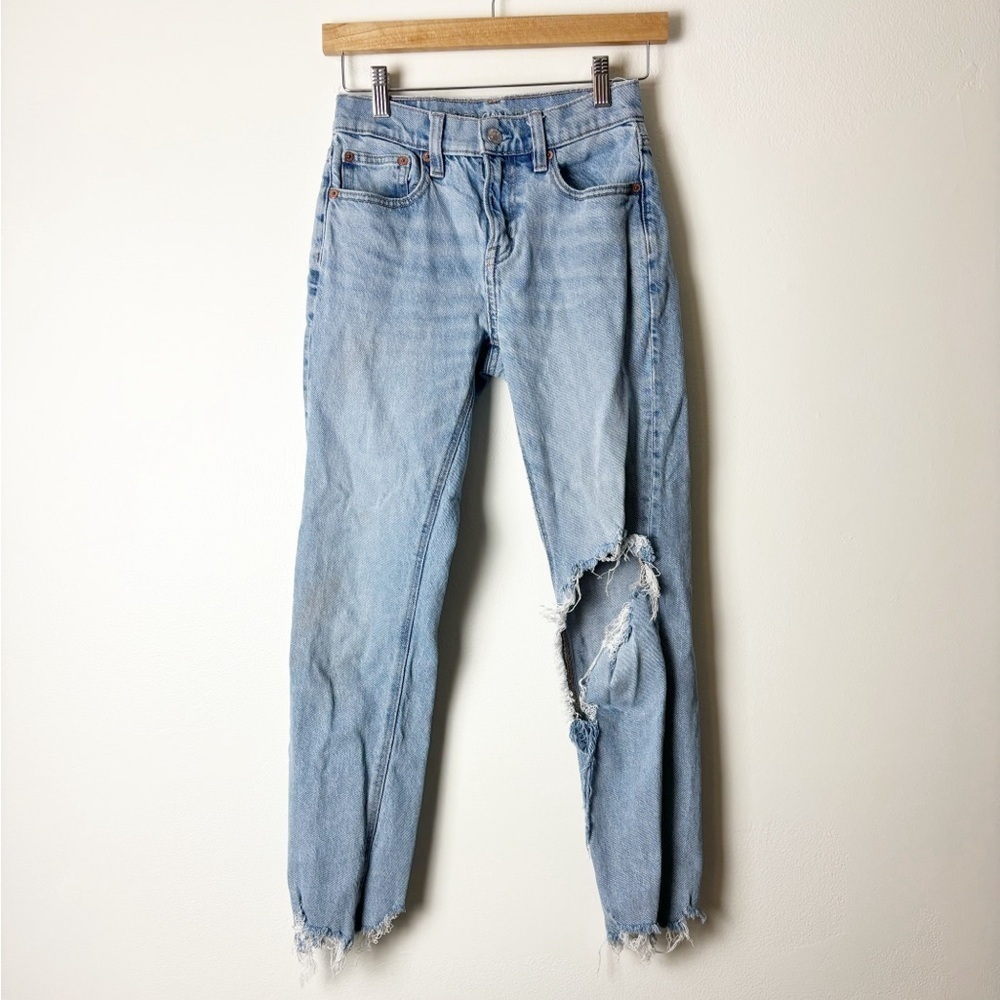 AMERICAN EAGLE • Women’s 90s Skinny Light Wash Stretch Distressed Jeans Sz 00 S